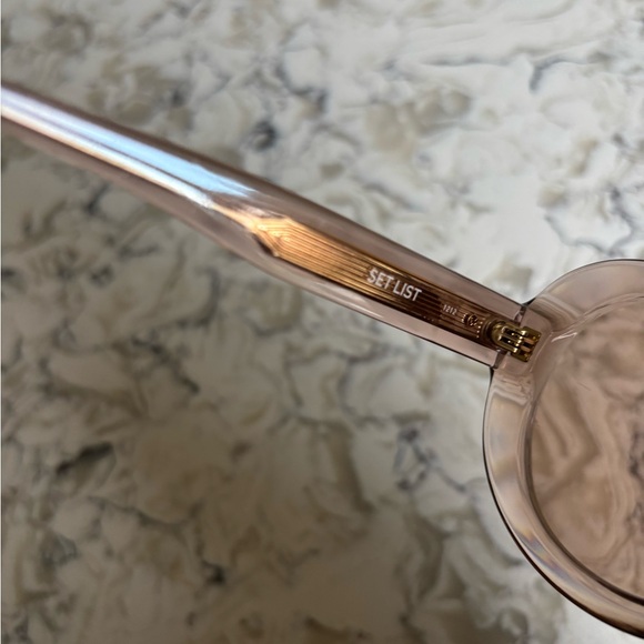 Quay Set List Sunglasses - Picture 4 of 9